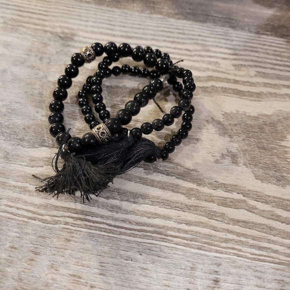 Bracelets - Picture 8 of 16